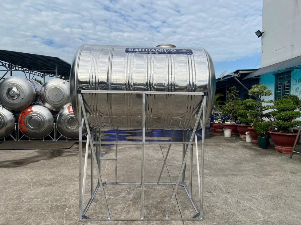 bon nuoc dai thanh chan cao